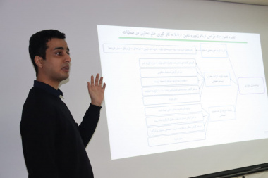 سخنرانی آقای دکتر سینا نیری عضو هیات علمی دانشکده مهندسی مواد و صنایع به مناسبت هفته پژوهش